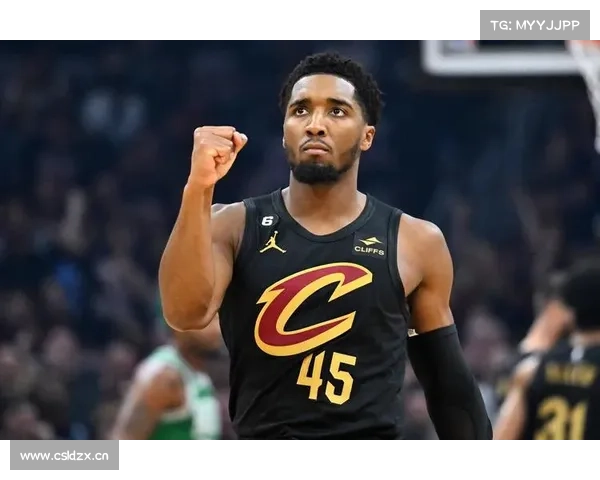 06:00视频直播NBA常规赛-金州勇士VS克里夫兰骑士 06:00视频直播NBA常规赛-金州勇士VS克里夫兰骑士